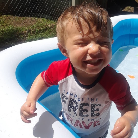 Meet your Posher, Laurie - Picture 1 of 1